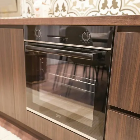 Ak Apartment *